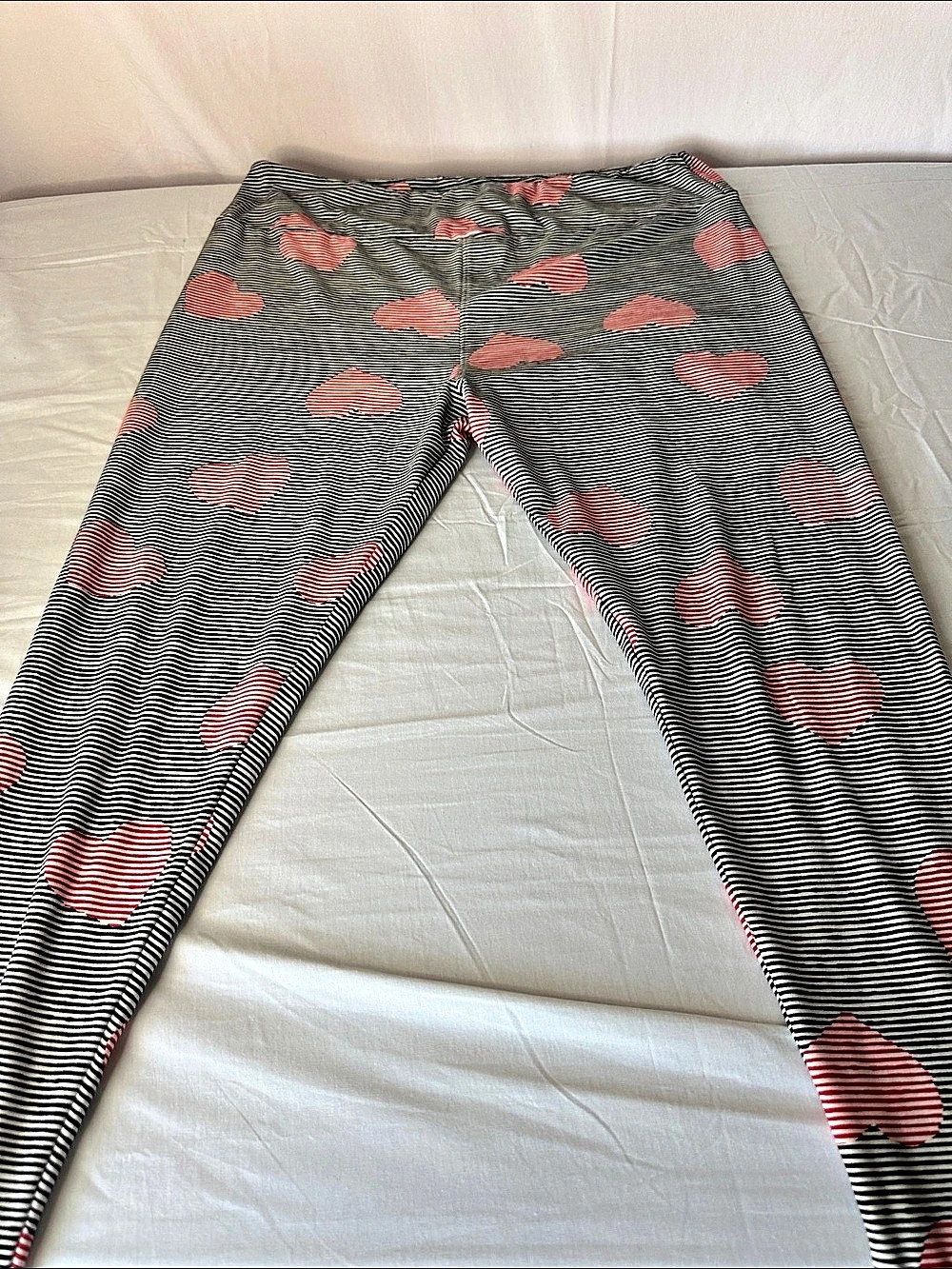 LuLaRoe Valentine's Day Hearts with Stripes Leggings